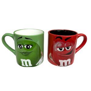 Set of 2 M&M Large Red & GREEN Cocoa/Coffee Mugs Officially Licensed EUC